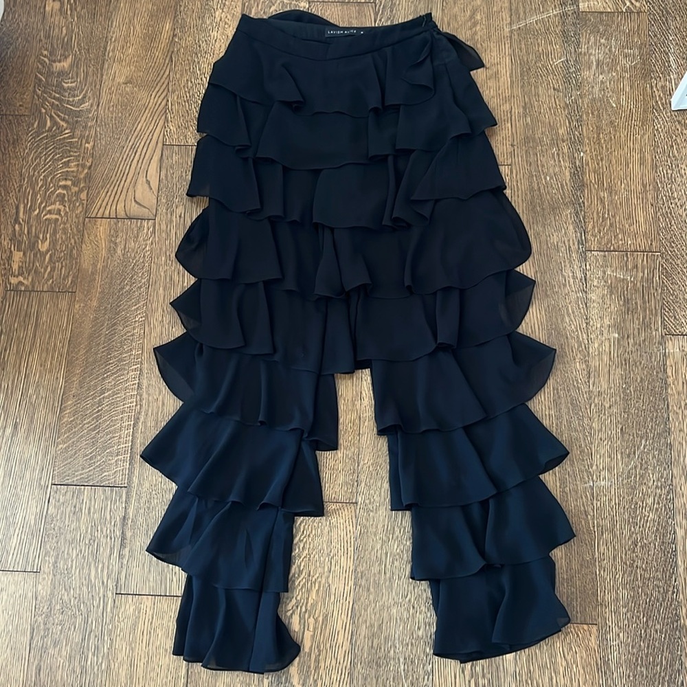 Lavish Alice Ruffle Pants in Black Size M